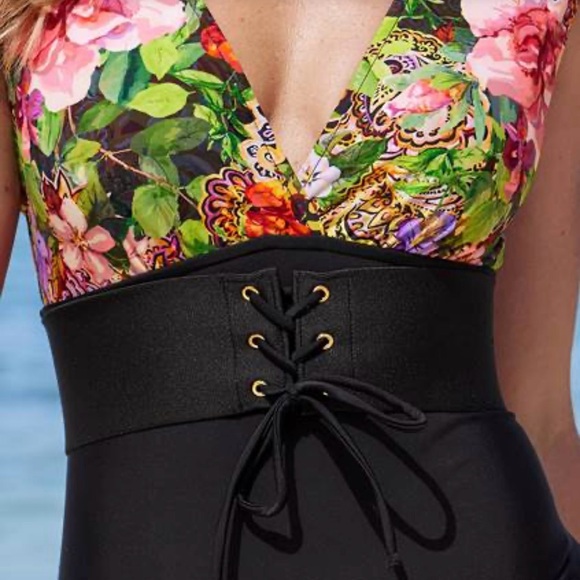 Brand New Venus One Piece Color Block Swimsuit, size 14 - Picture 1 of 4